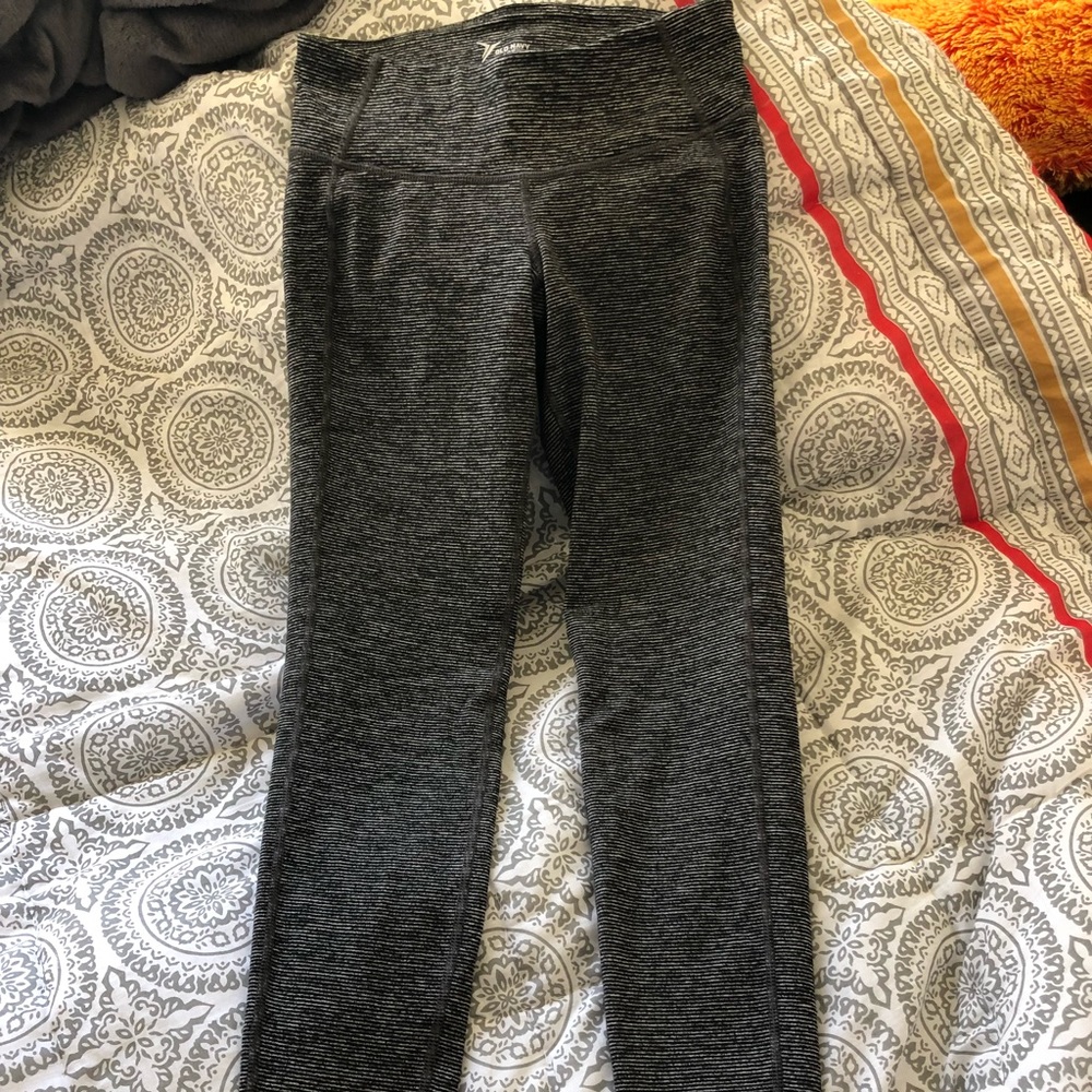 Old Navy Black&Grey Heathered/Striped Leggings